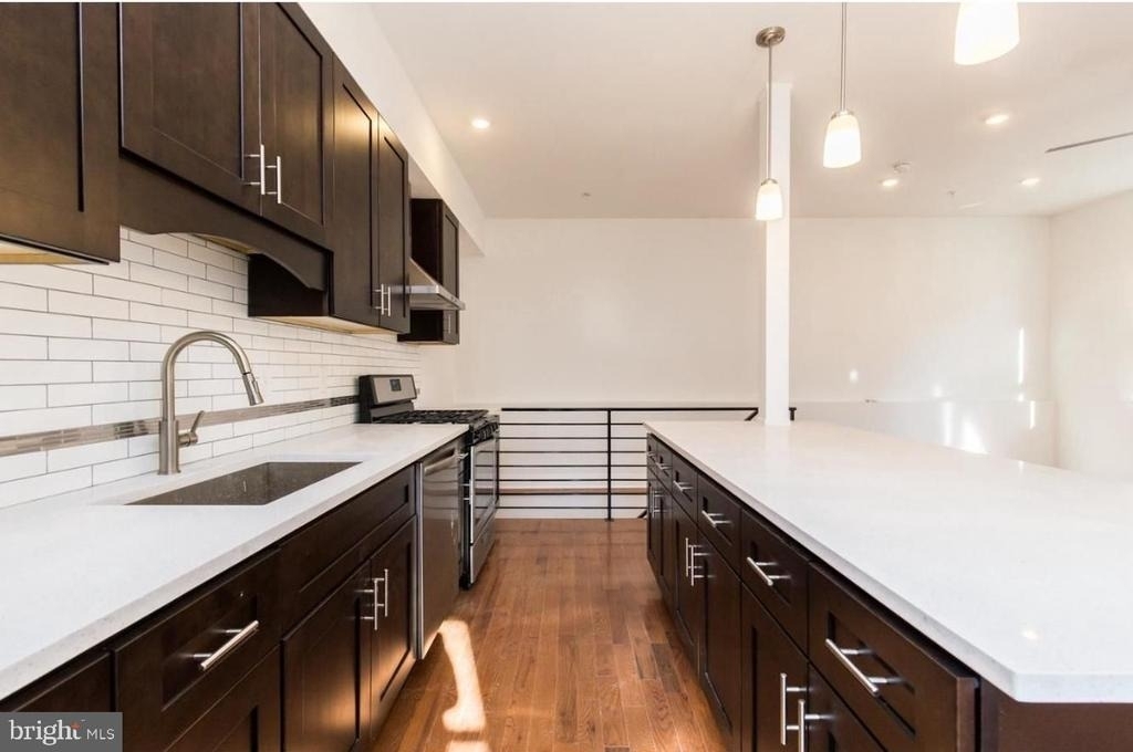 4215 Manayunk Avenue - Photo 2