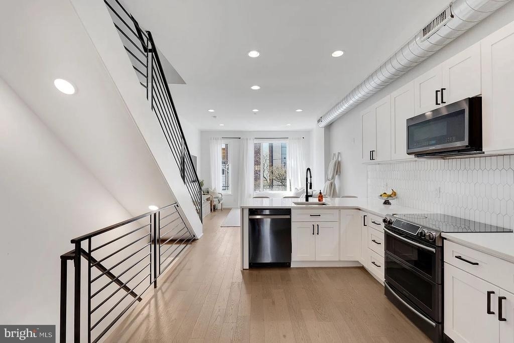 709 N 19th Street - Photo 3