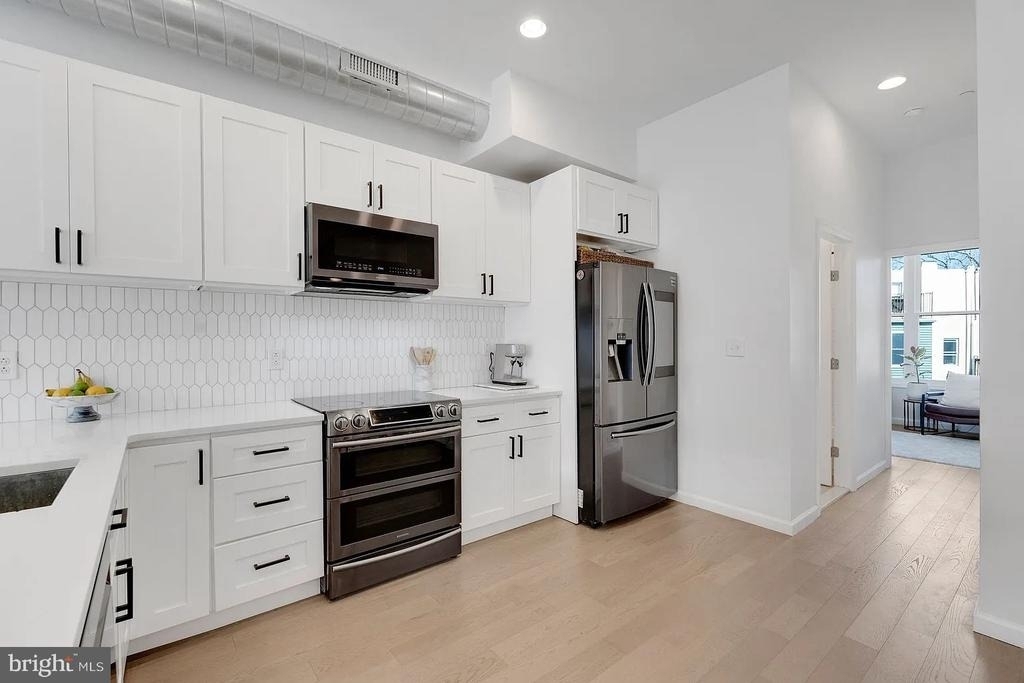 709 N 19th Street - Photo 5