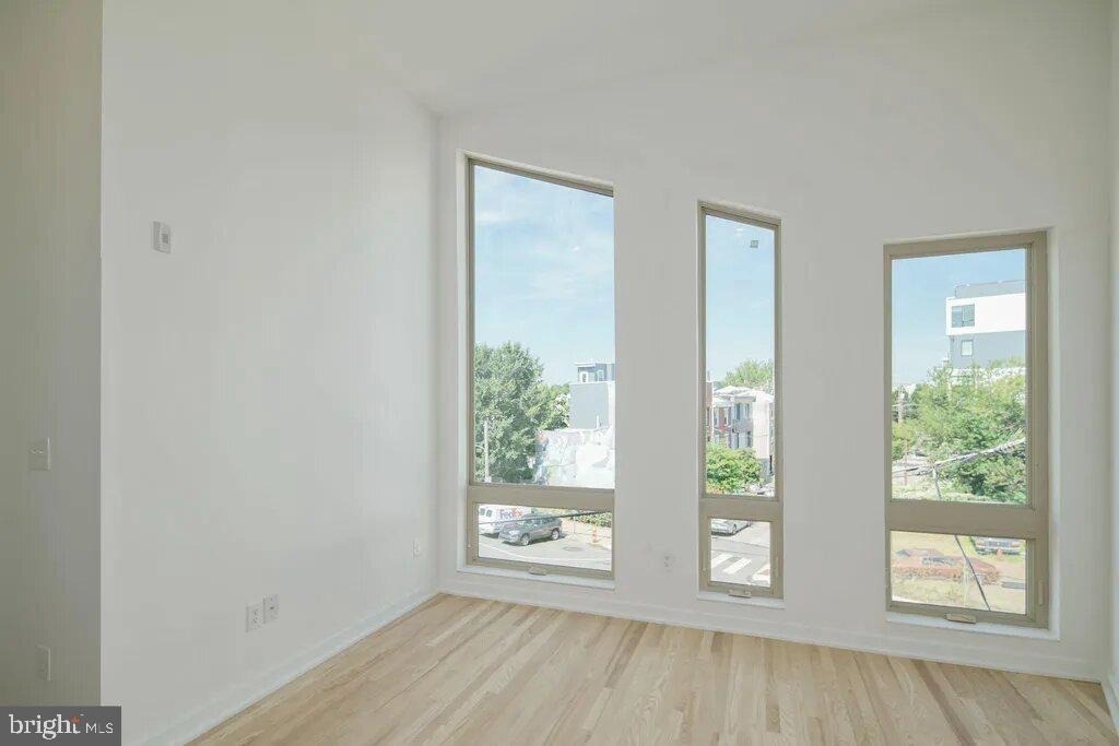 2331 Frankford Avenue - Photo 5