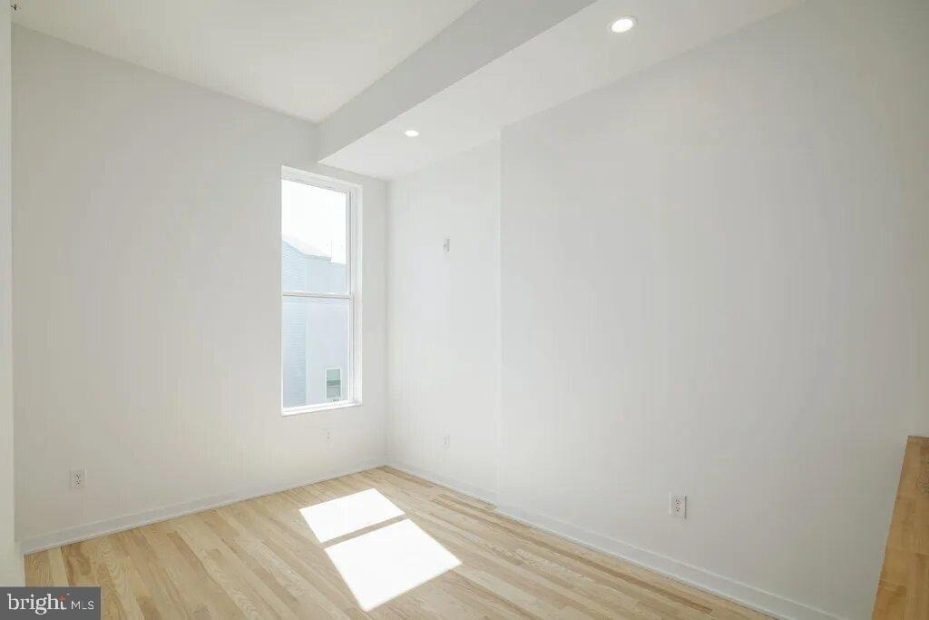 2331 Frankford Avenue - Photo 7