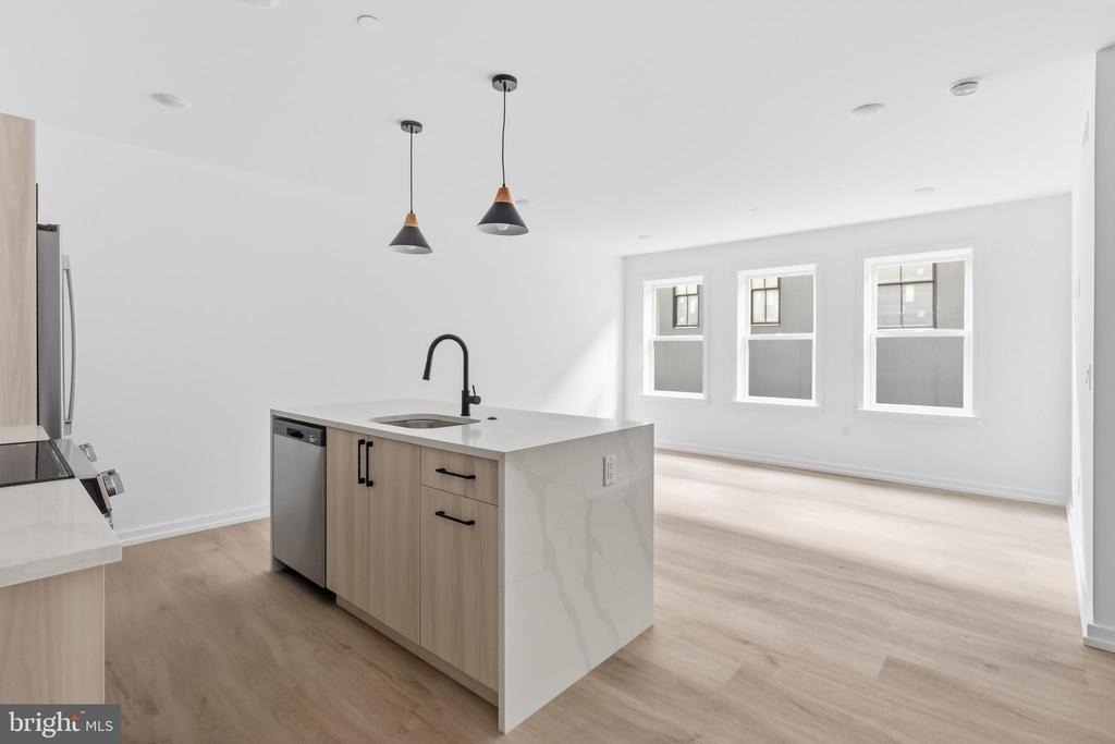 208 Vine Street - Photo 5
