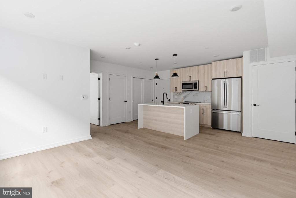 208 Vine Street - Photo 4