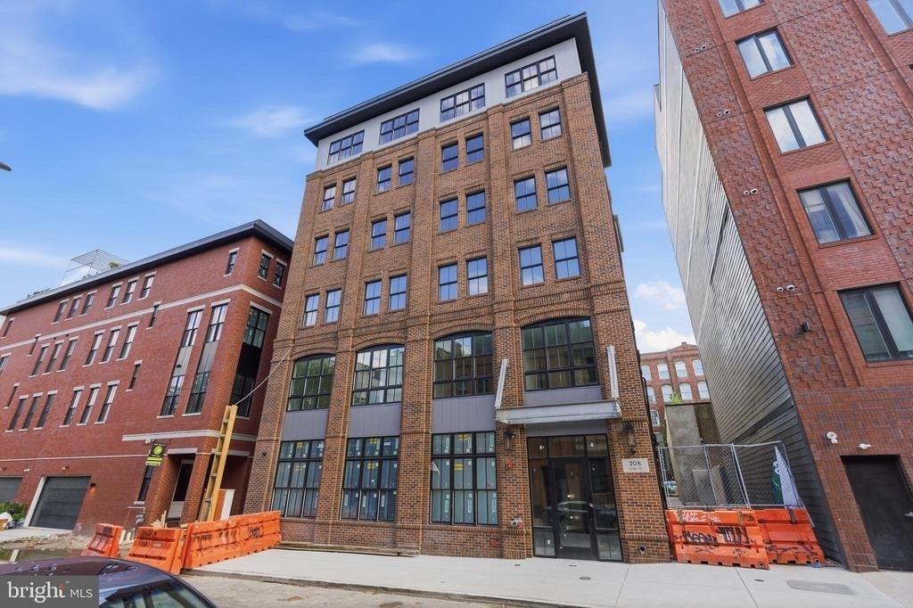 208 Vine Street - Photo 13