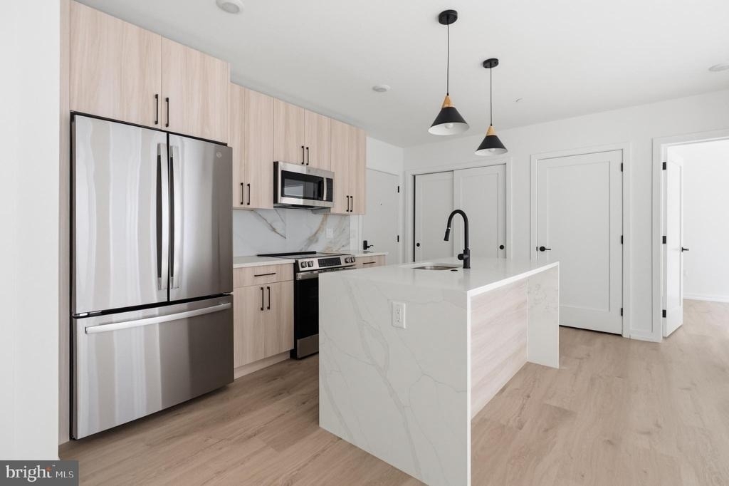 208 Vine Street - Photo 4