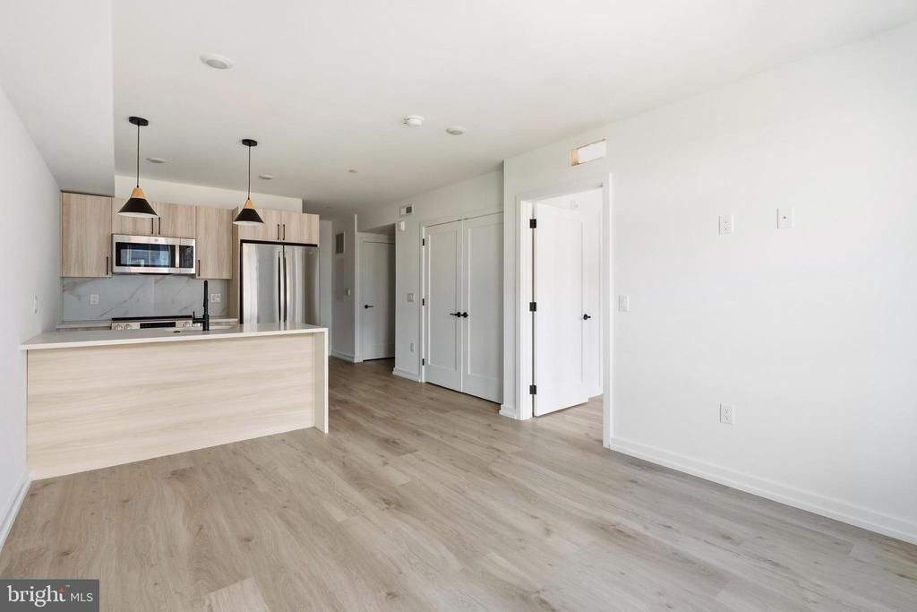 208 Vine Street - Photo 0