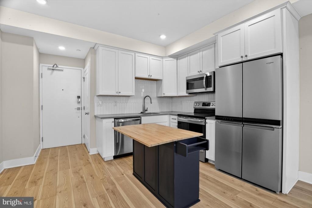 5230 Walnut Street - Photo 0