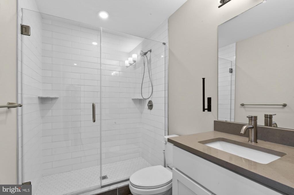 5230 Walnut Street - Photo 11