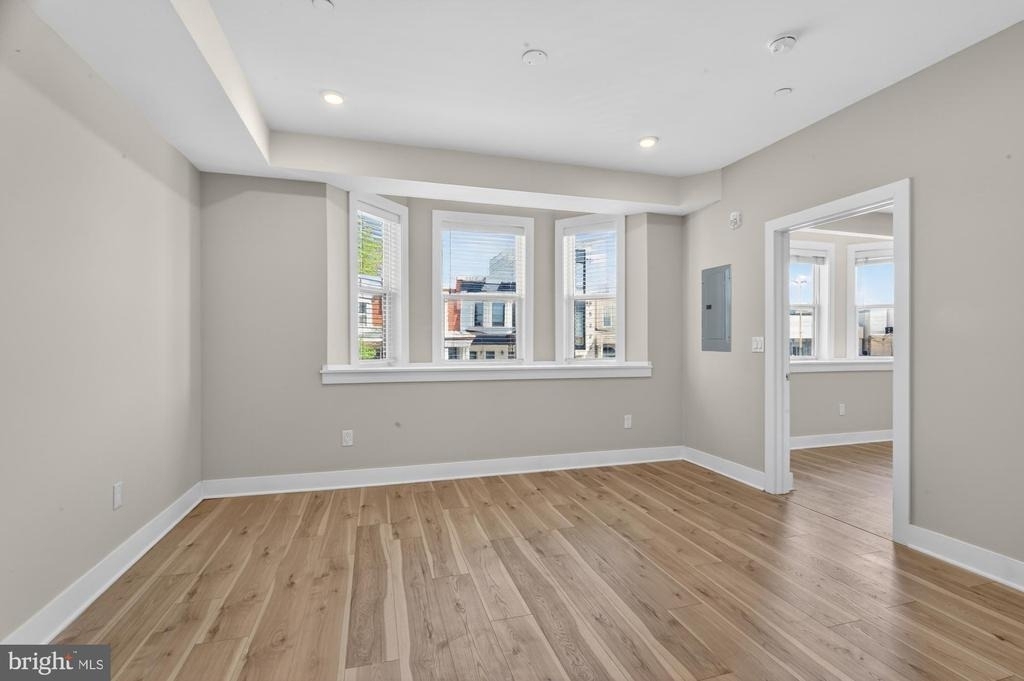 5230 Walnut Street - Photo 5