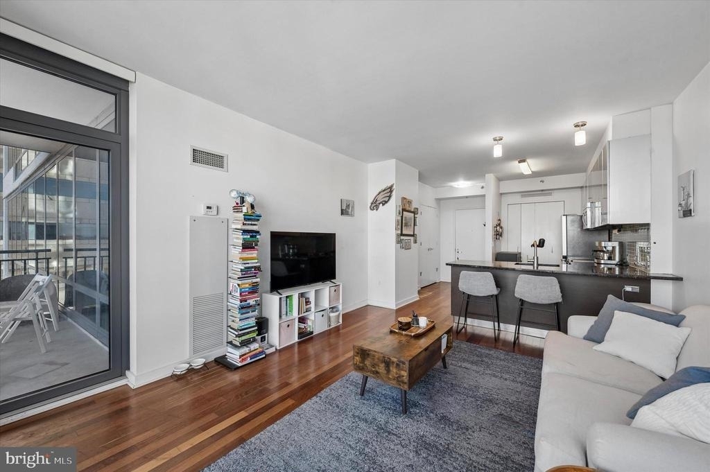 2101 Market Street - Photo 5