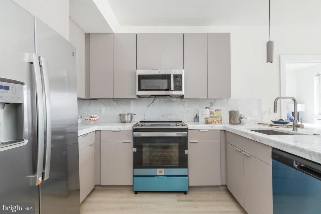 2709 Cecil B Moore Avenue - Photo 2