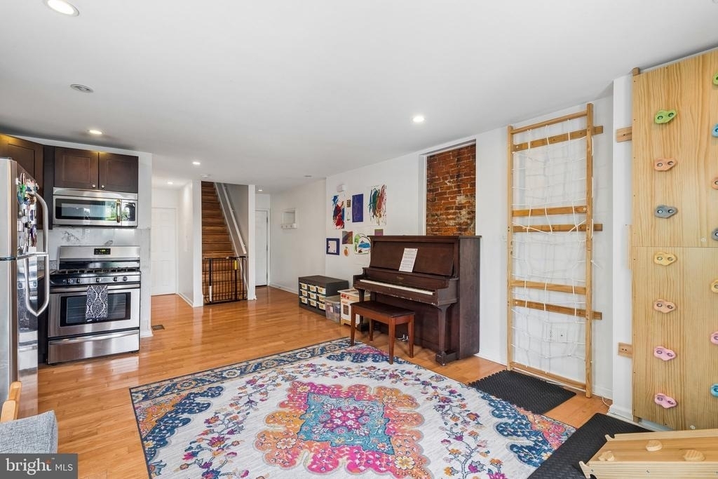 3101 Haverford Avenue - Photo 4