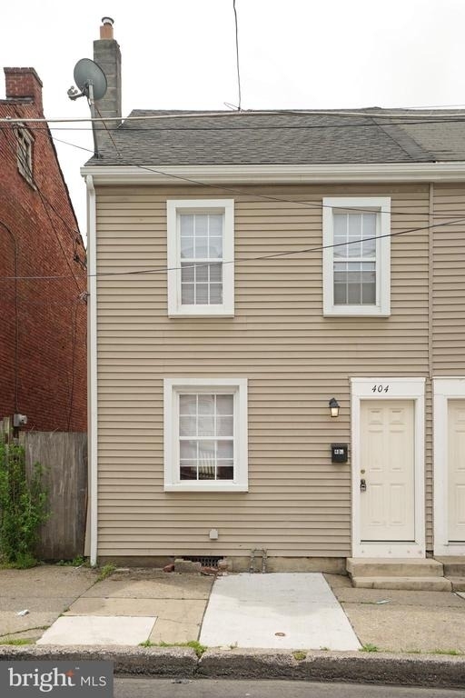 404 Beaver Street - Photo 0