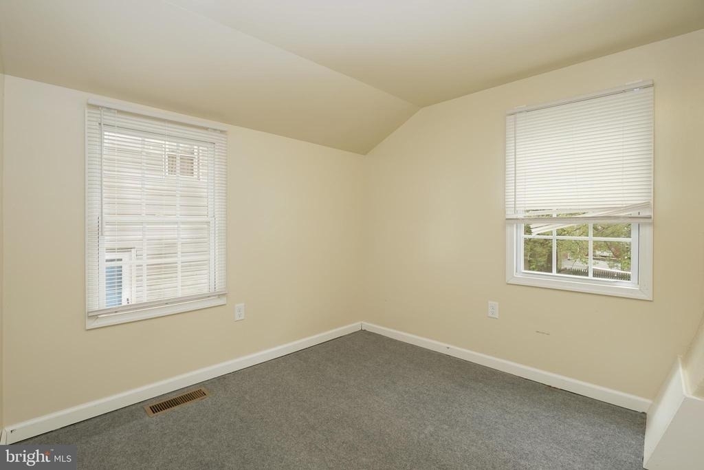 404 Beaver Street - Photo 9