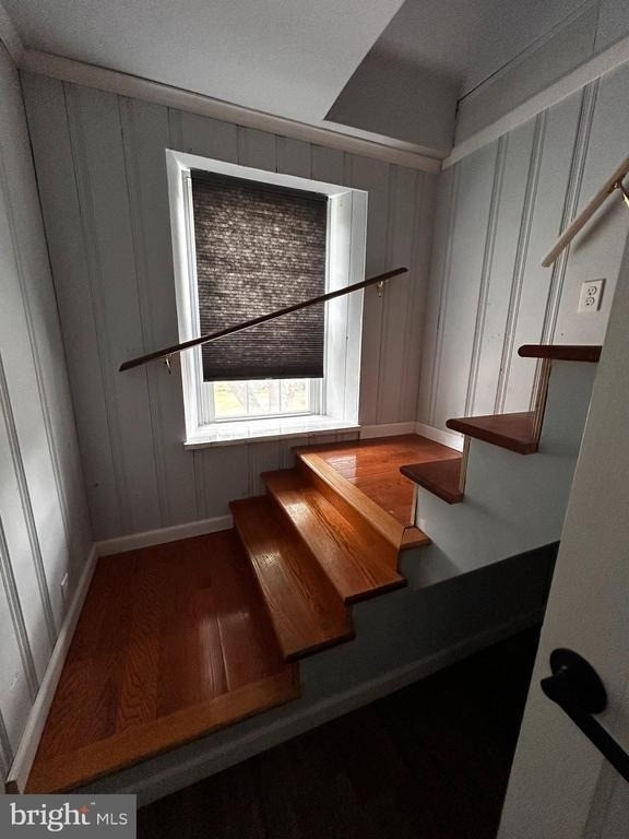 56 N New Ardmore Avenue - Photo 8