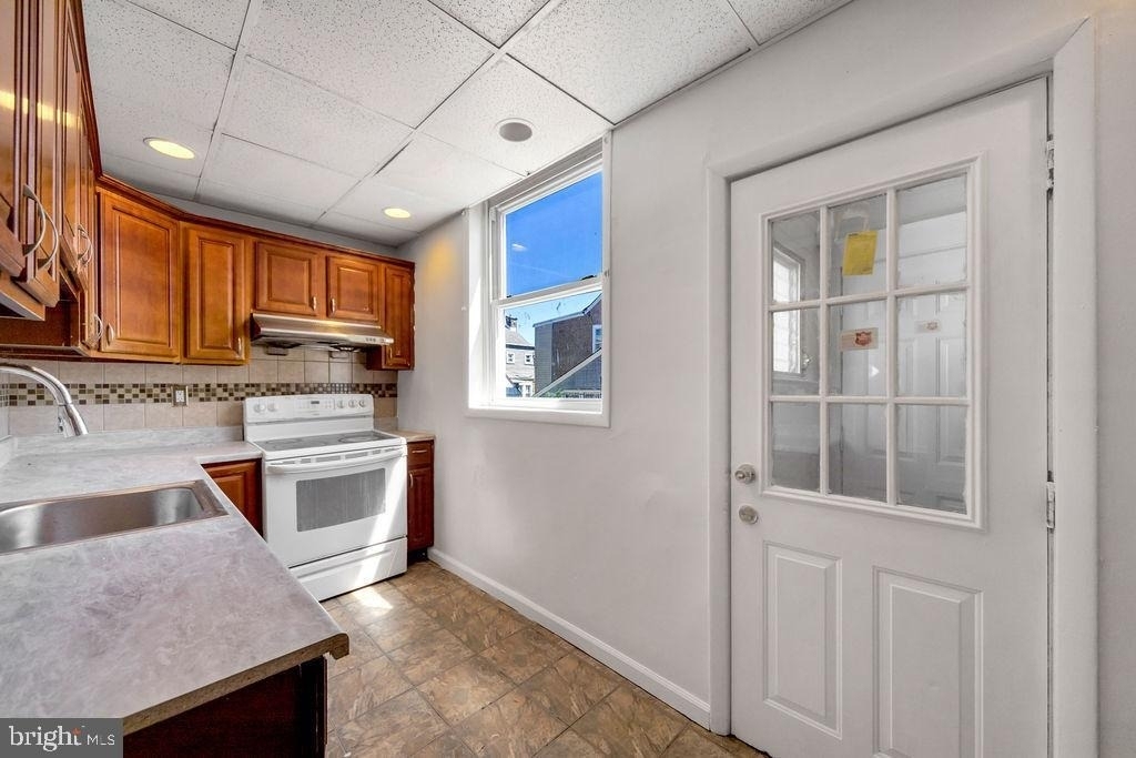 177 Wellington Road - Photo 9