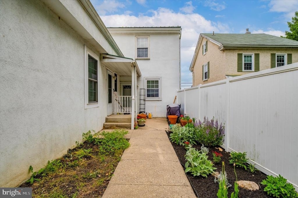 20 S Village Avenue - Photo 0