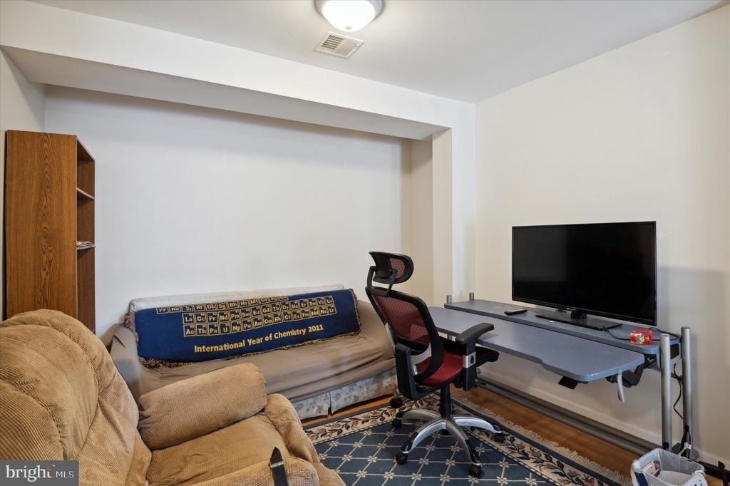 20 S Village Avenue - Photo 10