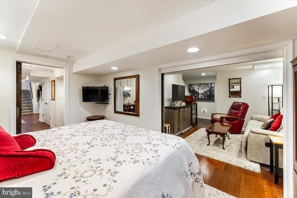 43 Hawthorne Road N - Photo 8