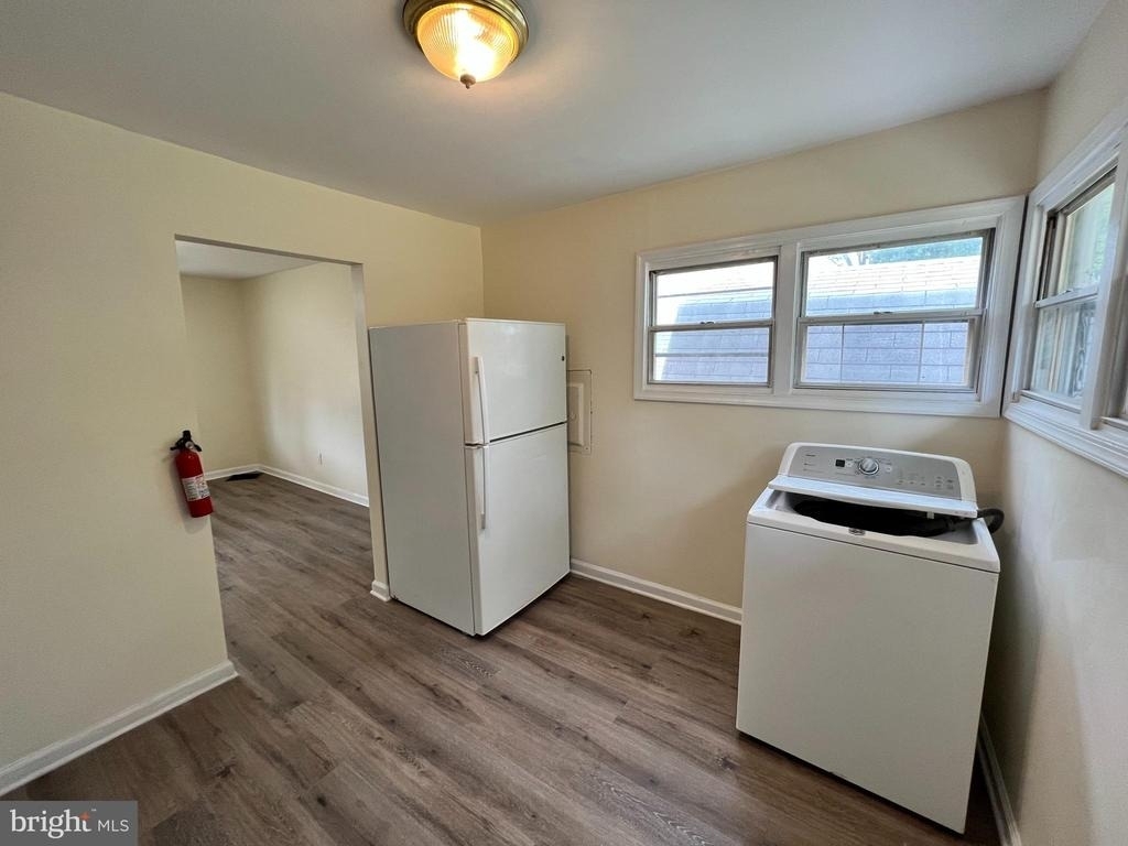 1008 Terrace Boulevard - Photo 5