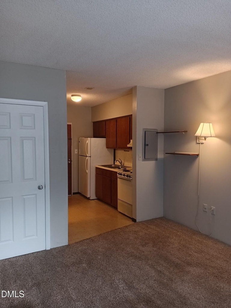 4700 Westgrove Street - Photo 2