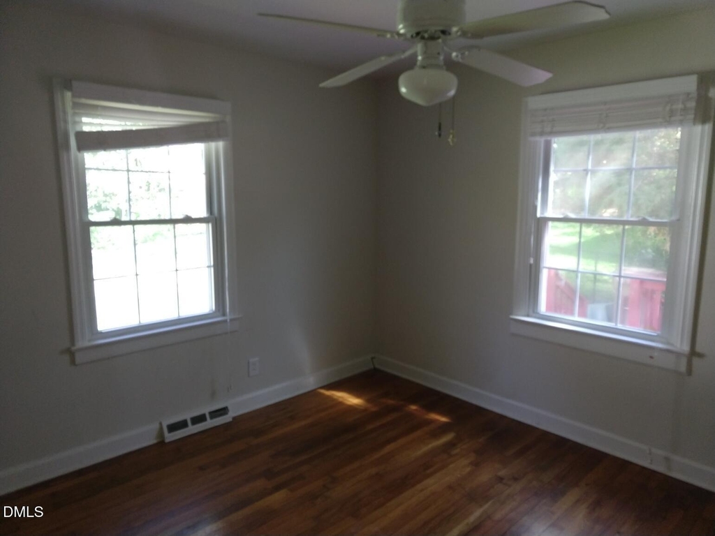 229 Urban Drive - Photo 5