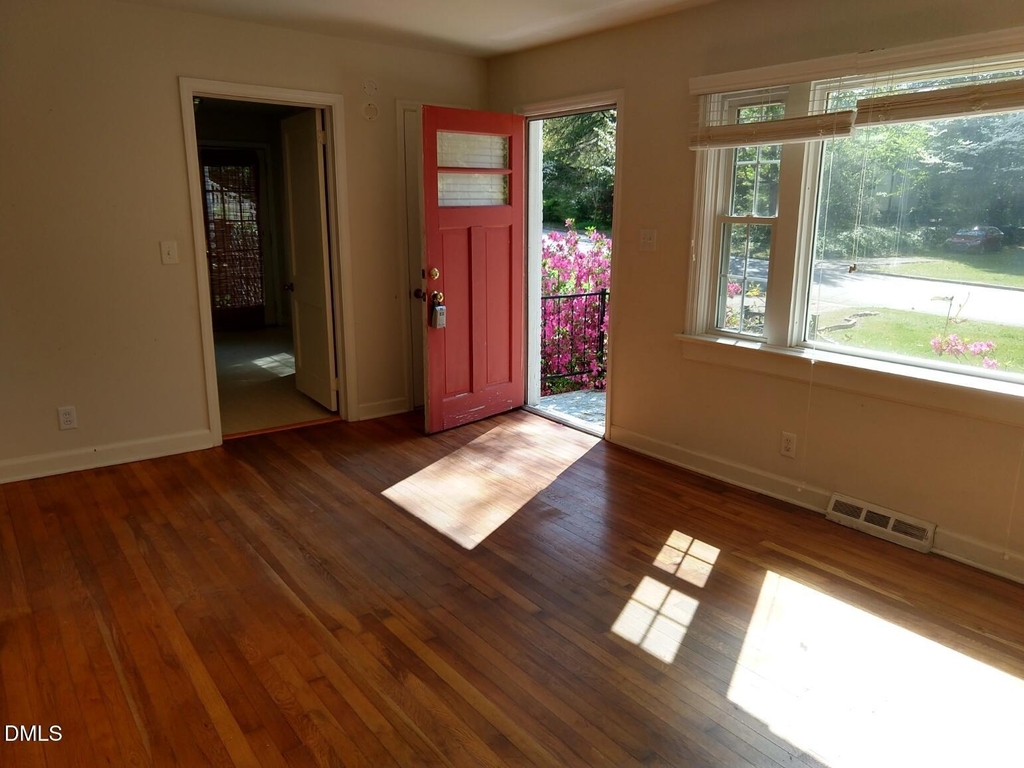 229 Urban Drive - Photo 1