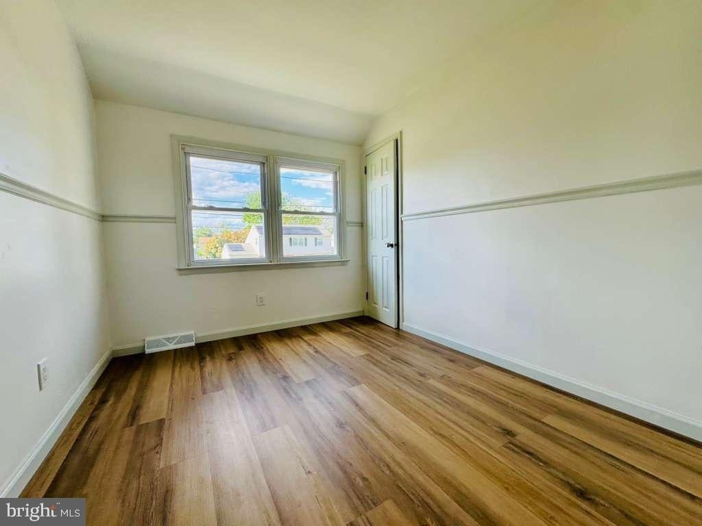 7420 Wyndam Road - Photo 13