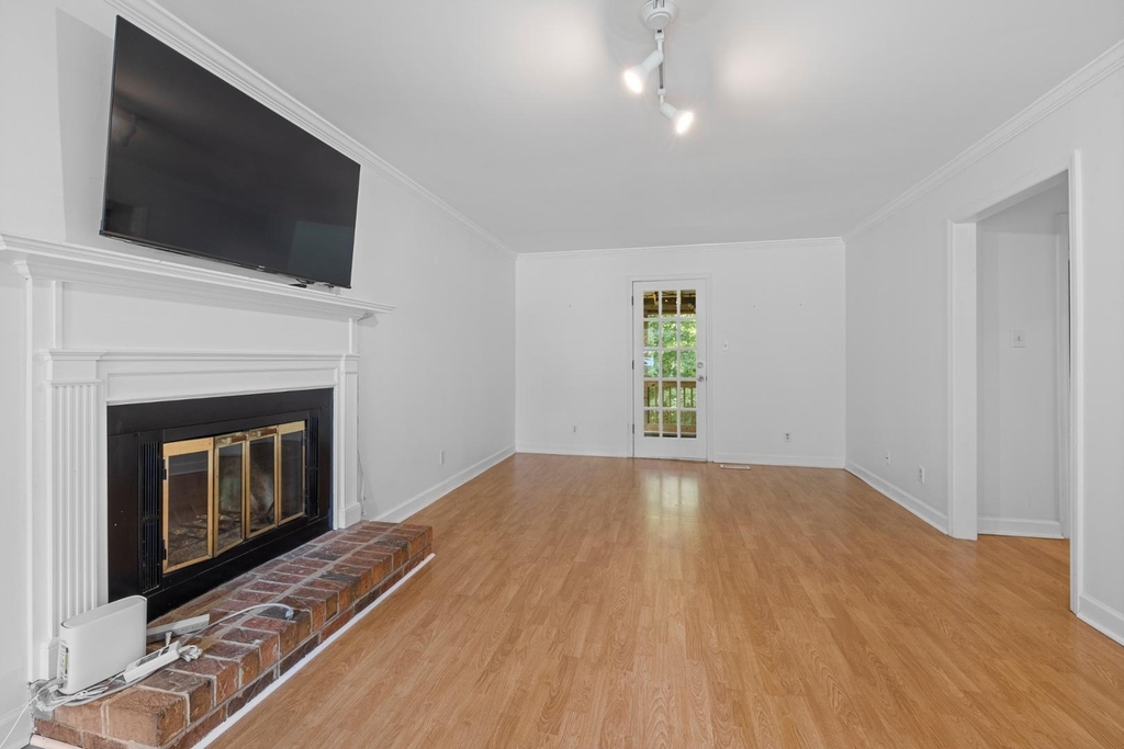 3804 Zenith Place - Photo 5