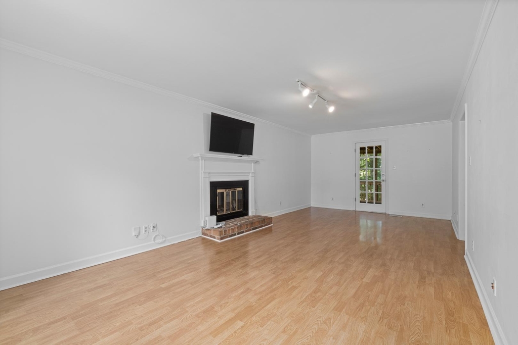 3804 Zenith Place - Photo 4