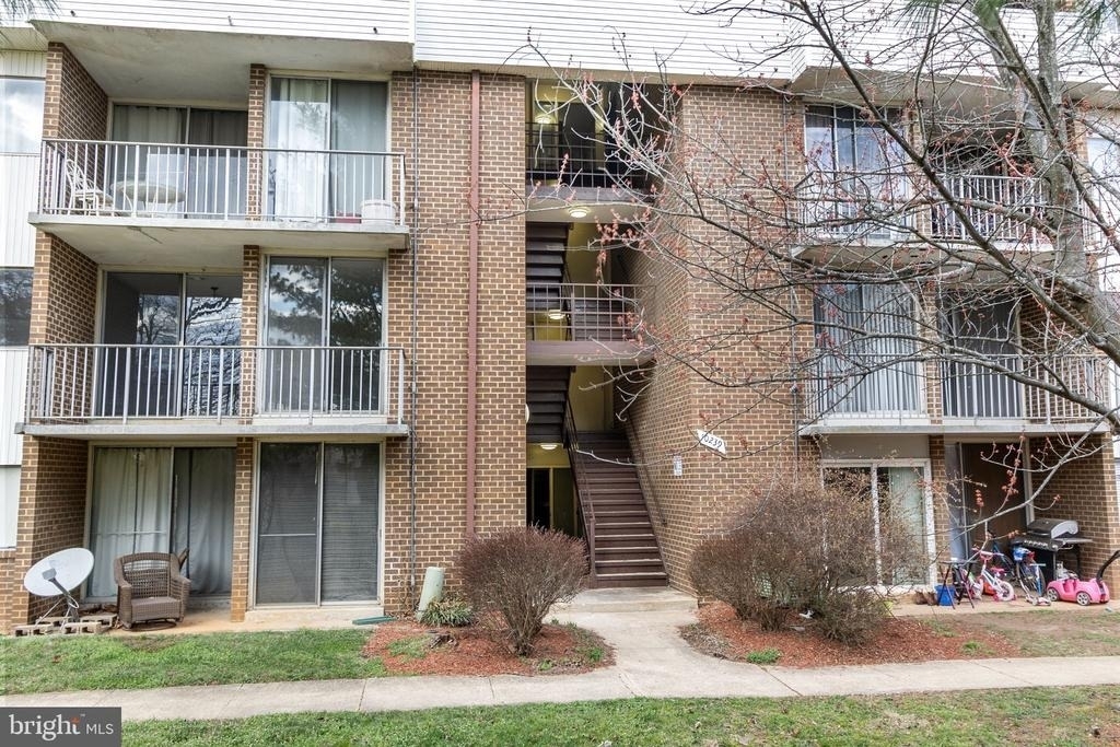 10239 Prince Place - Photo 0