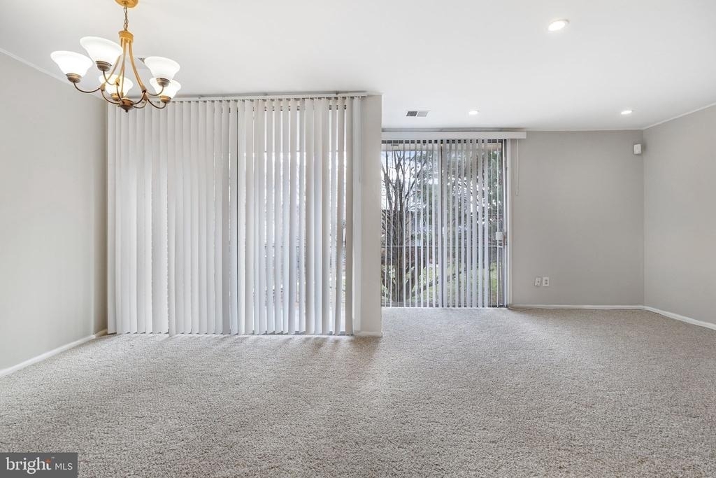 10239 Prince Place - Photo 6