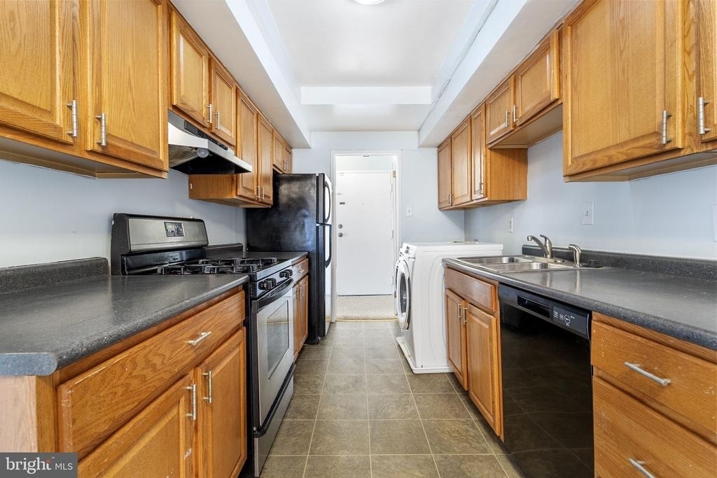 10239 Prince Place - Photo 15