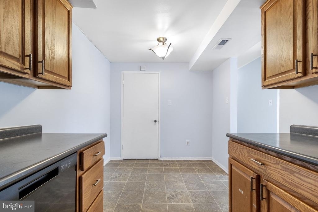 10239 Prince Place - Photo 13