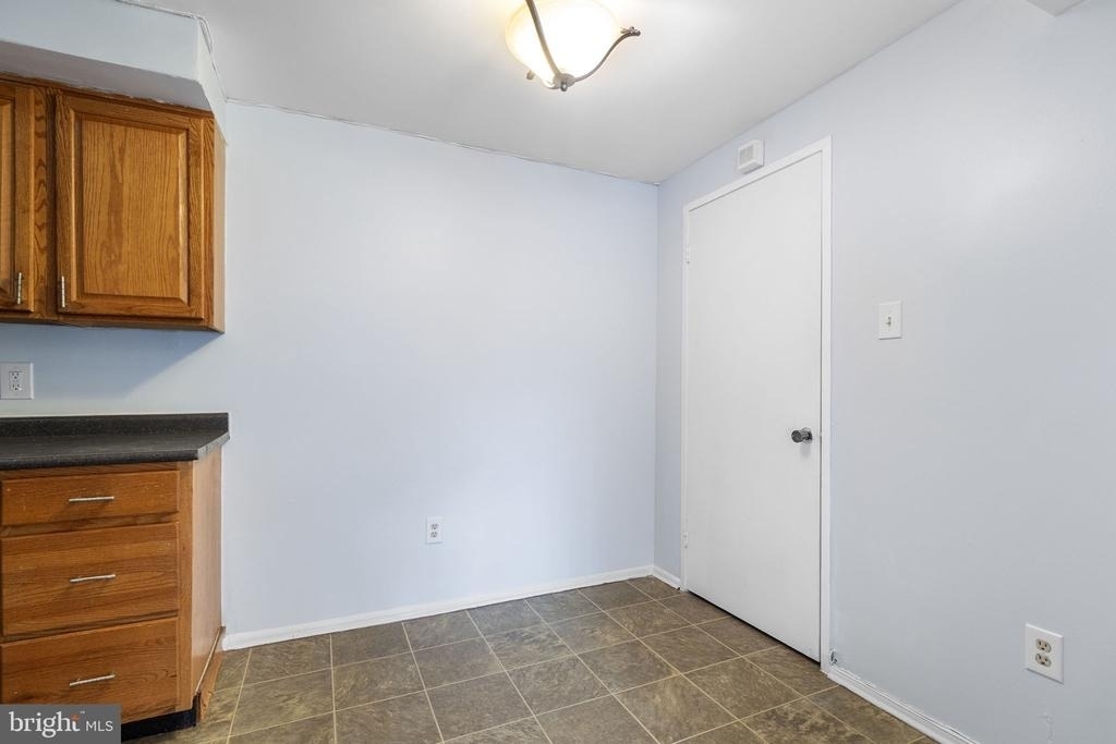 10239 Prince Place - Photo 18
