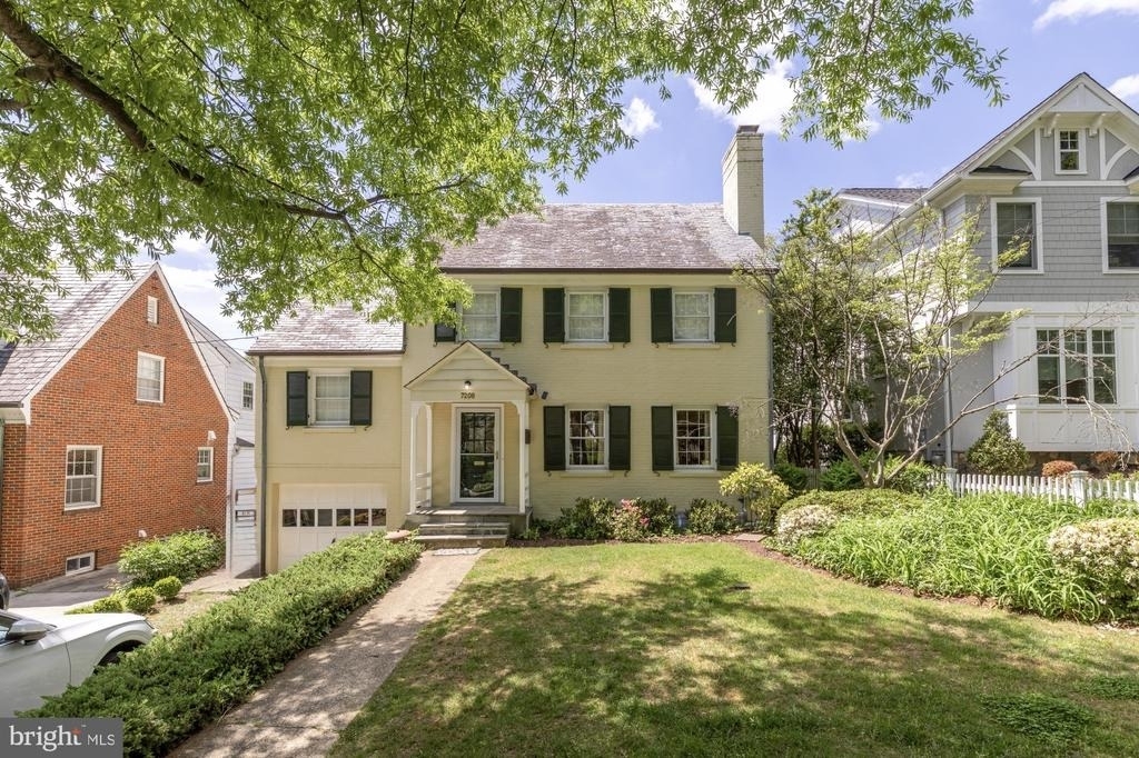 7208 Delfield Street - Photo 0