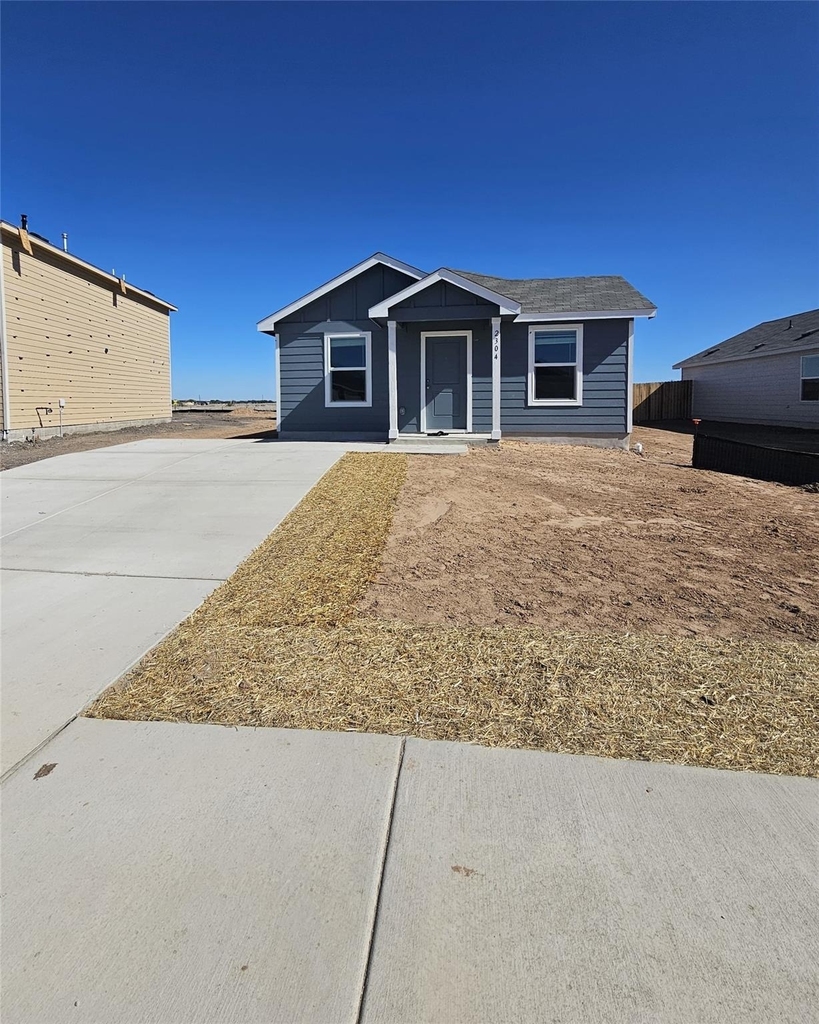 2304 Blizzard Dr - Photo 0