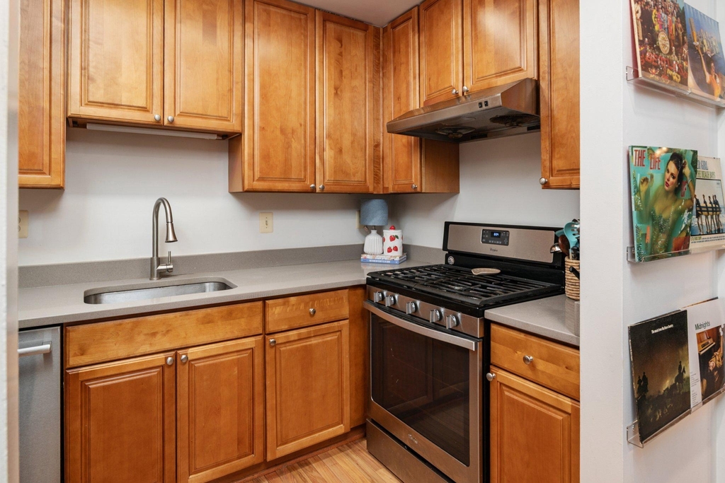 2110 Bonnywood Lane - Photo 6