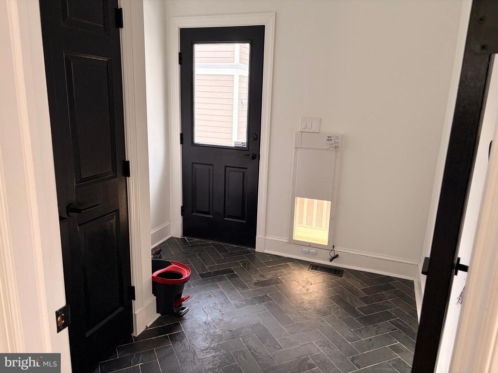 153 Quincy Street - Photo 17