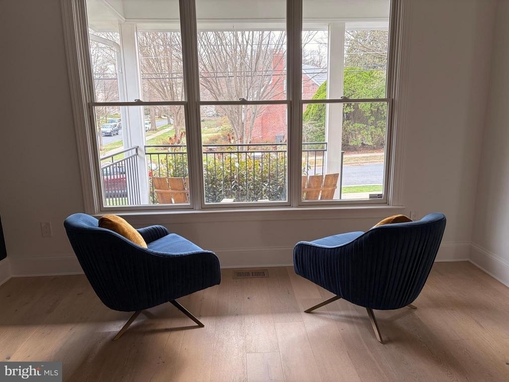 153 Quincy Street - Photo 7