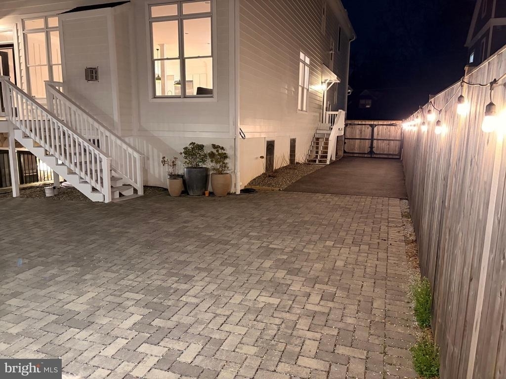 153 Quincy Street - Photo 88