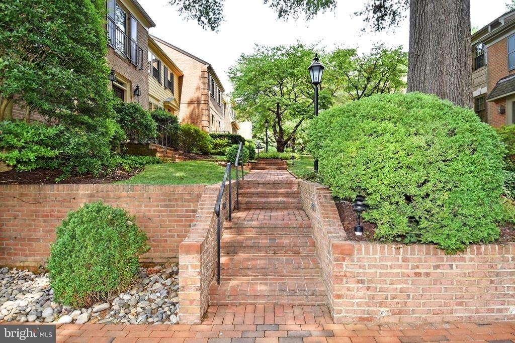 5153 Westbard Avenue - Photo 4