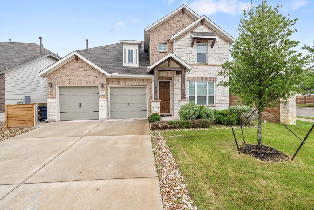 2604 Acoma Ln - Photo 0