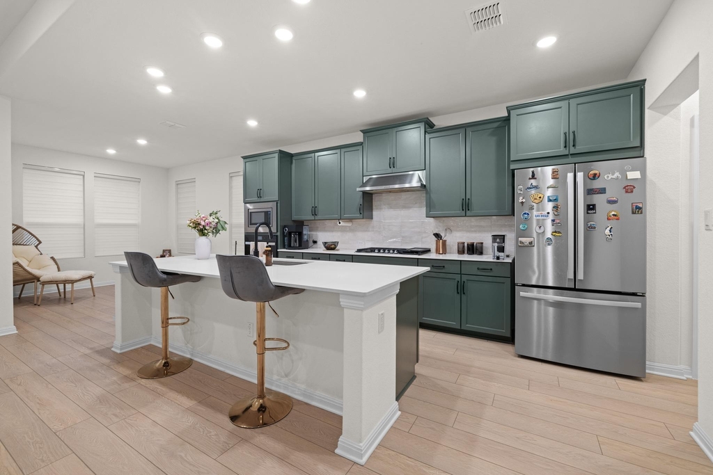 2604 Acoma Ln - Photo 8