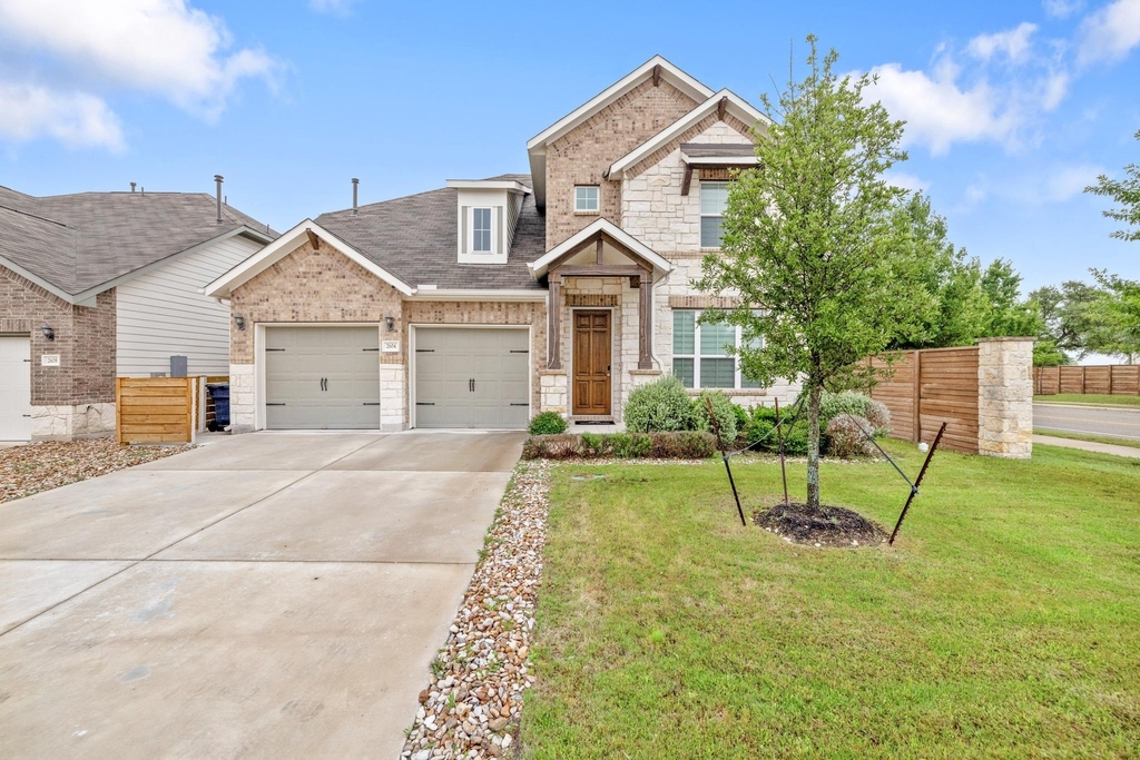 2604 Acoma Ln - Photo 1