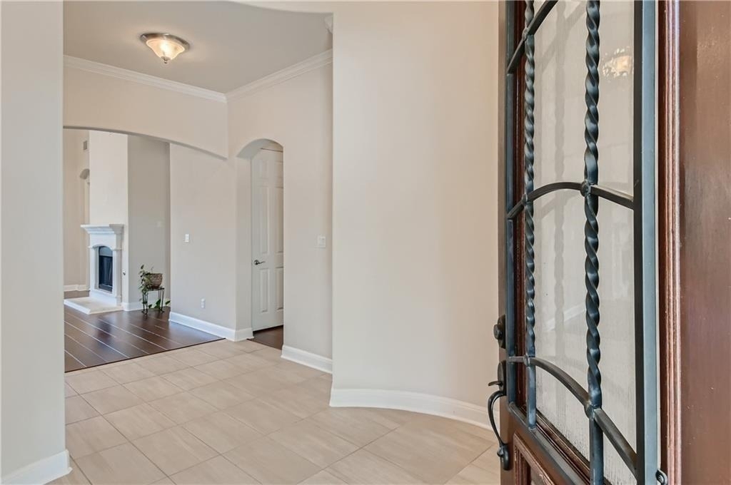 3822 Remington Rd - Photo 3