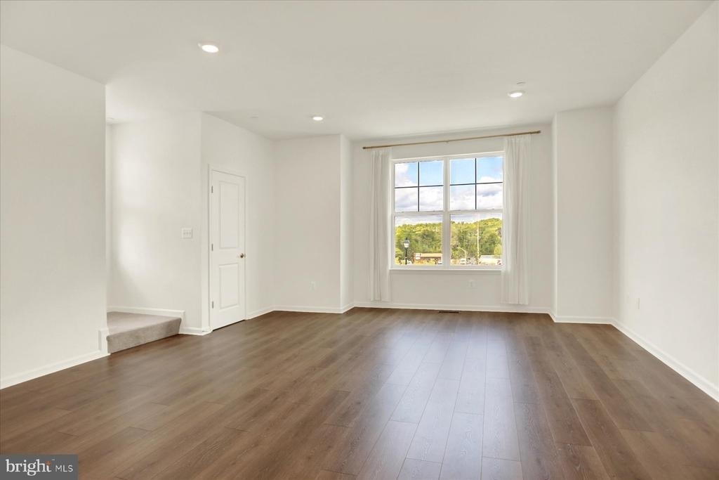 11301 Carobel Court - Photo 10