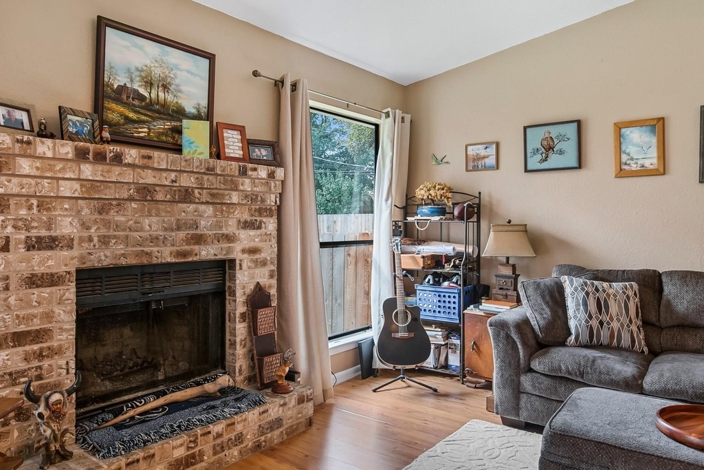6029 Old Fredericksburg Rd - Photo 17