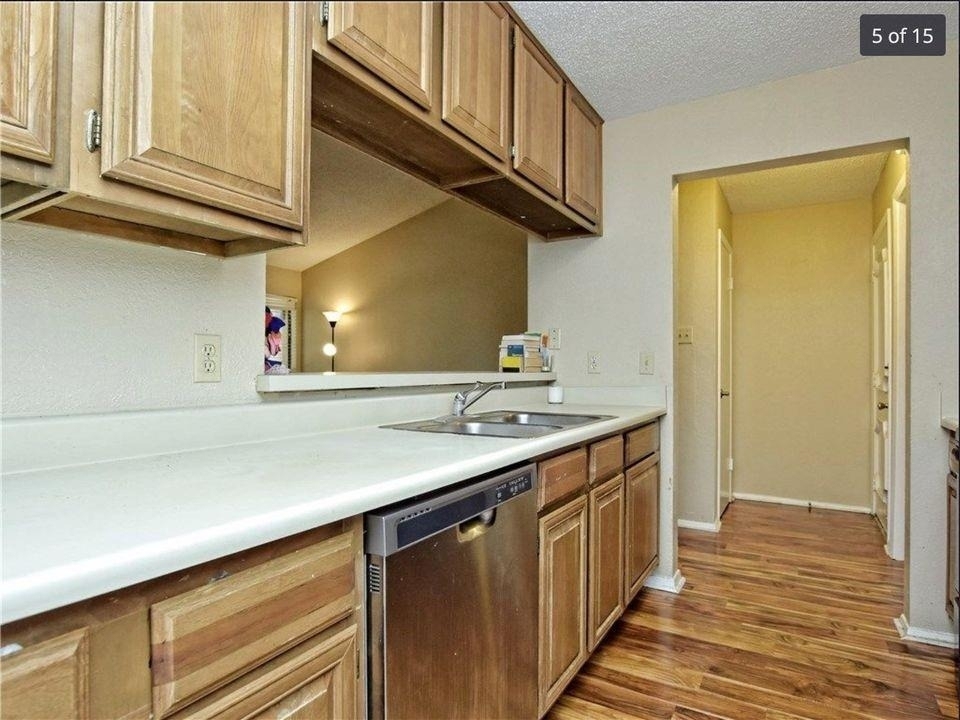 806 W 24th St - Photo 8