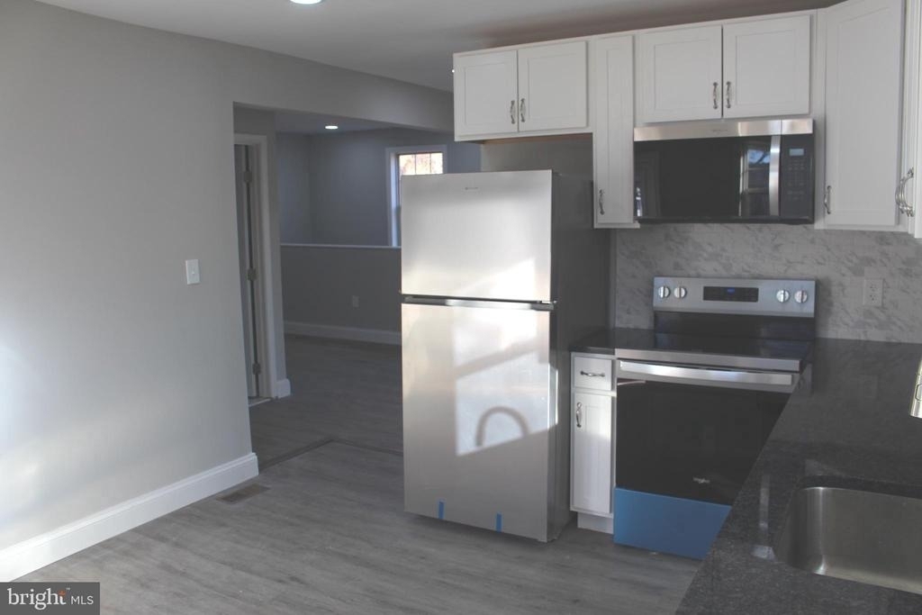 7967 Foster Avenue - Photo 11